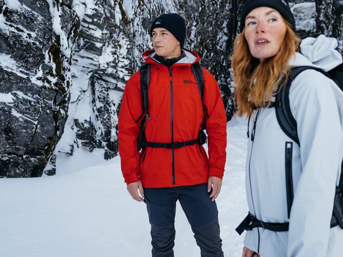 Mood image Winter Hiking Outfit Men