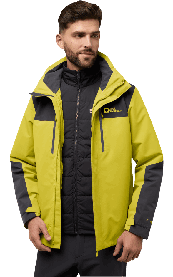 Mann mit 3-in-1 Außenjacke