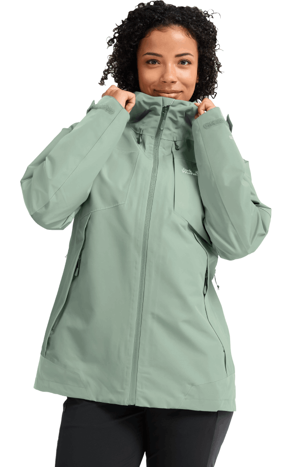 Frau mit 3-in-1 Jacke